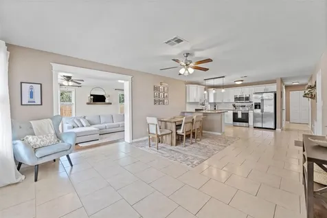 251 Davison Avenue NE St Petersburg FL 33703