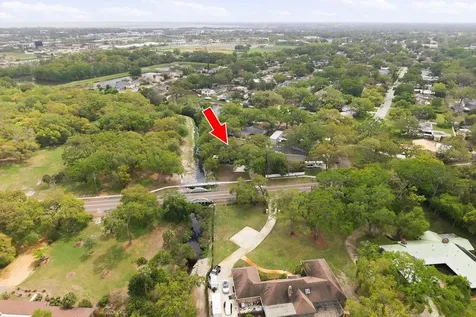 2351 NE Coachman Road Clearwater FL 33765