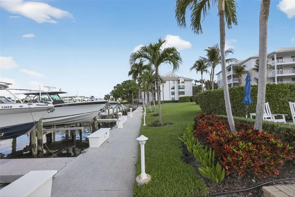 915 Bay Colony Drive S Juno Beach FL 33408