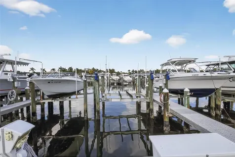 915 Bay Colony Drive S Juno Beach FL 33408