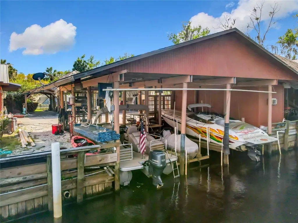 24545 Snail Road Astor FL 32102
