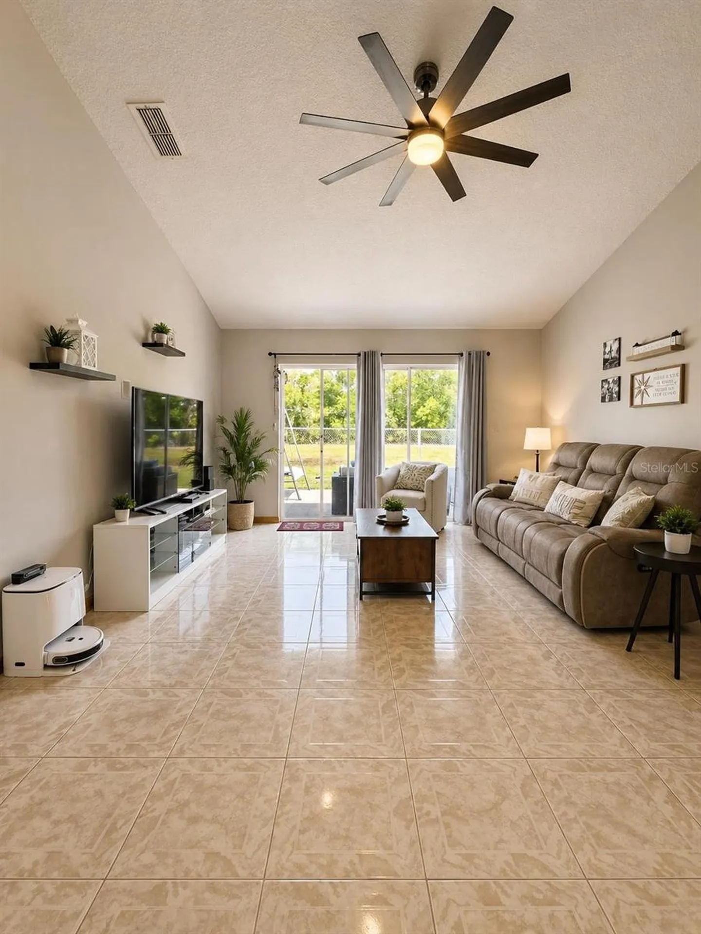 1927 Gamboge Drive Orlando FL 32822