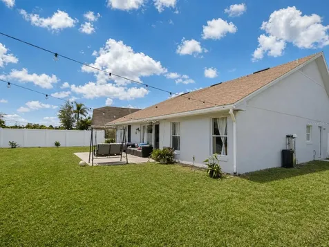 1927 Gamboge Drive Orlando FL 32822