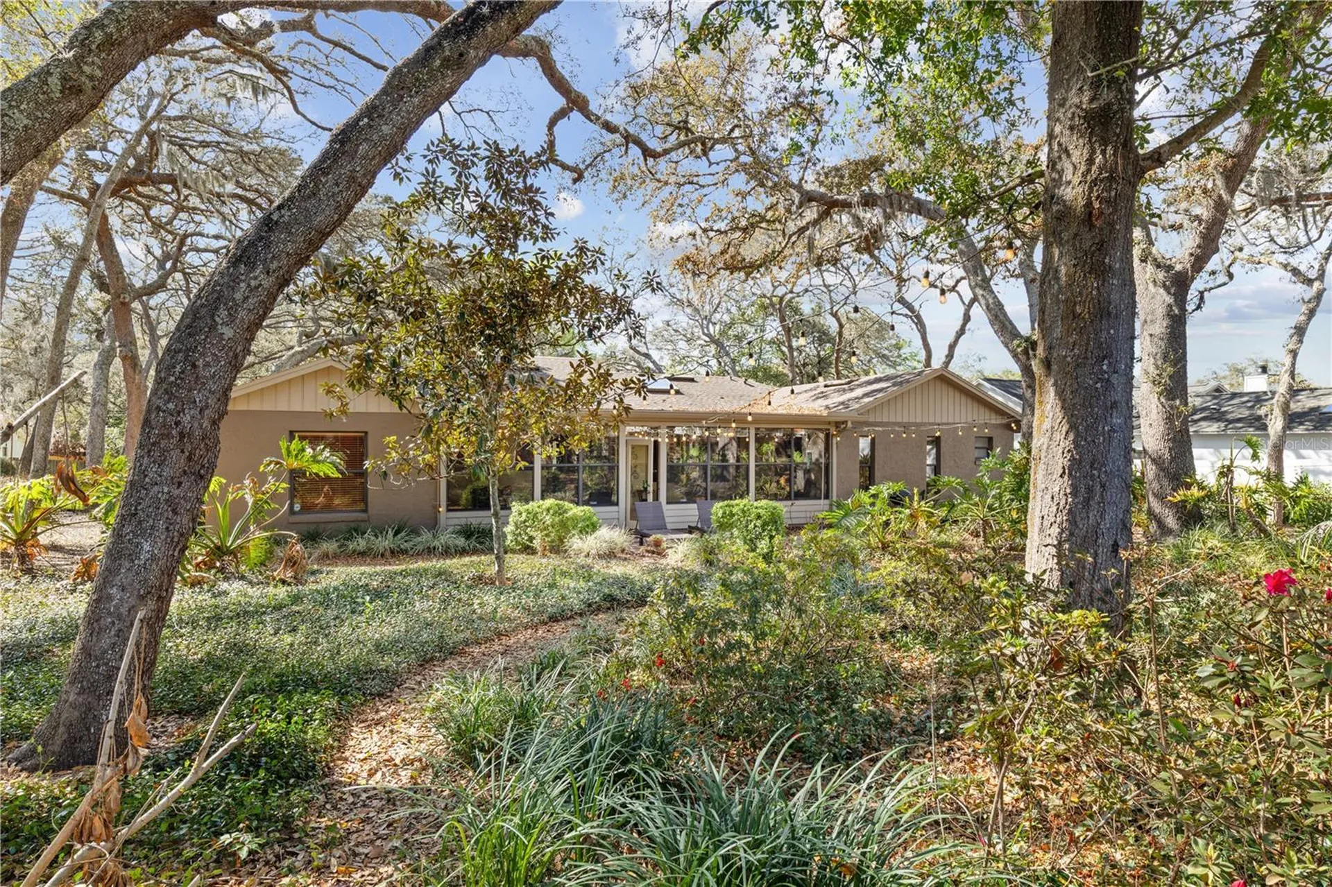 529 Burnt Tree Apopka FL 32712