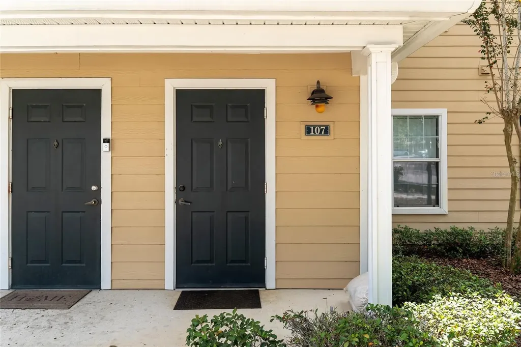 930 Moonlight Cove Road Orange City FL 32763