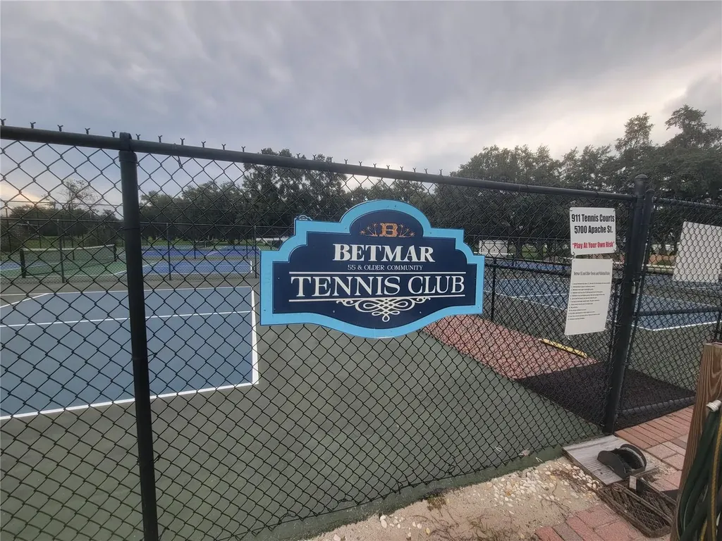 36603 Jodi Avenue Zephyrhills FL 33542