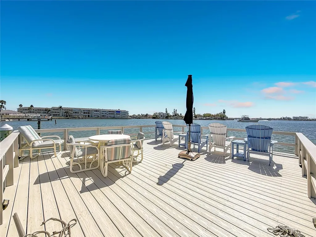 1840 Shore Drive S South Pasadena FL 33707