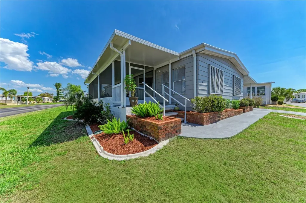 2 S Flora Vista Street Englewood FL 34223