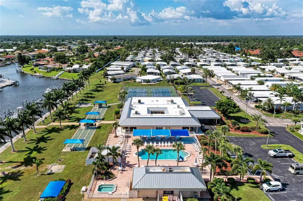 2 S Flora Vista Street Englewood FL 34223