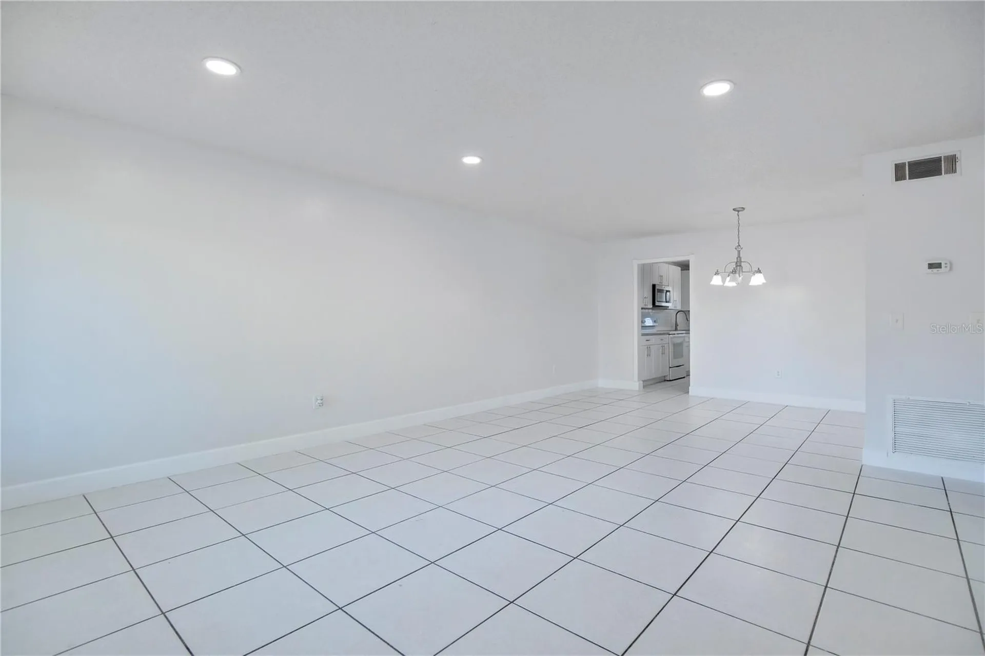 725 Northlake Boulevard Altamonte Springs FL 32701