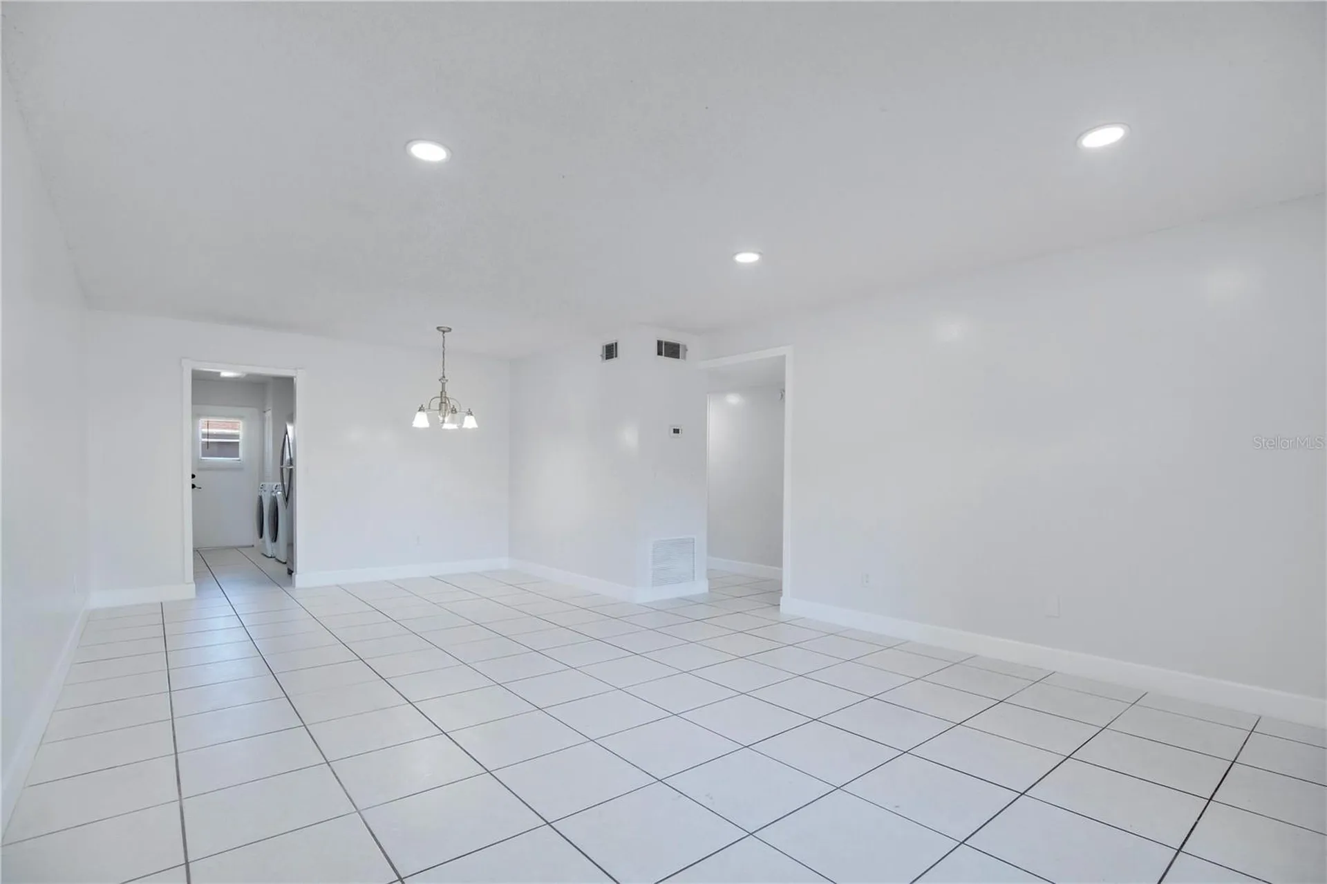 725 Northlake Boulevard Altamonte Springs FL 32701