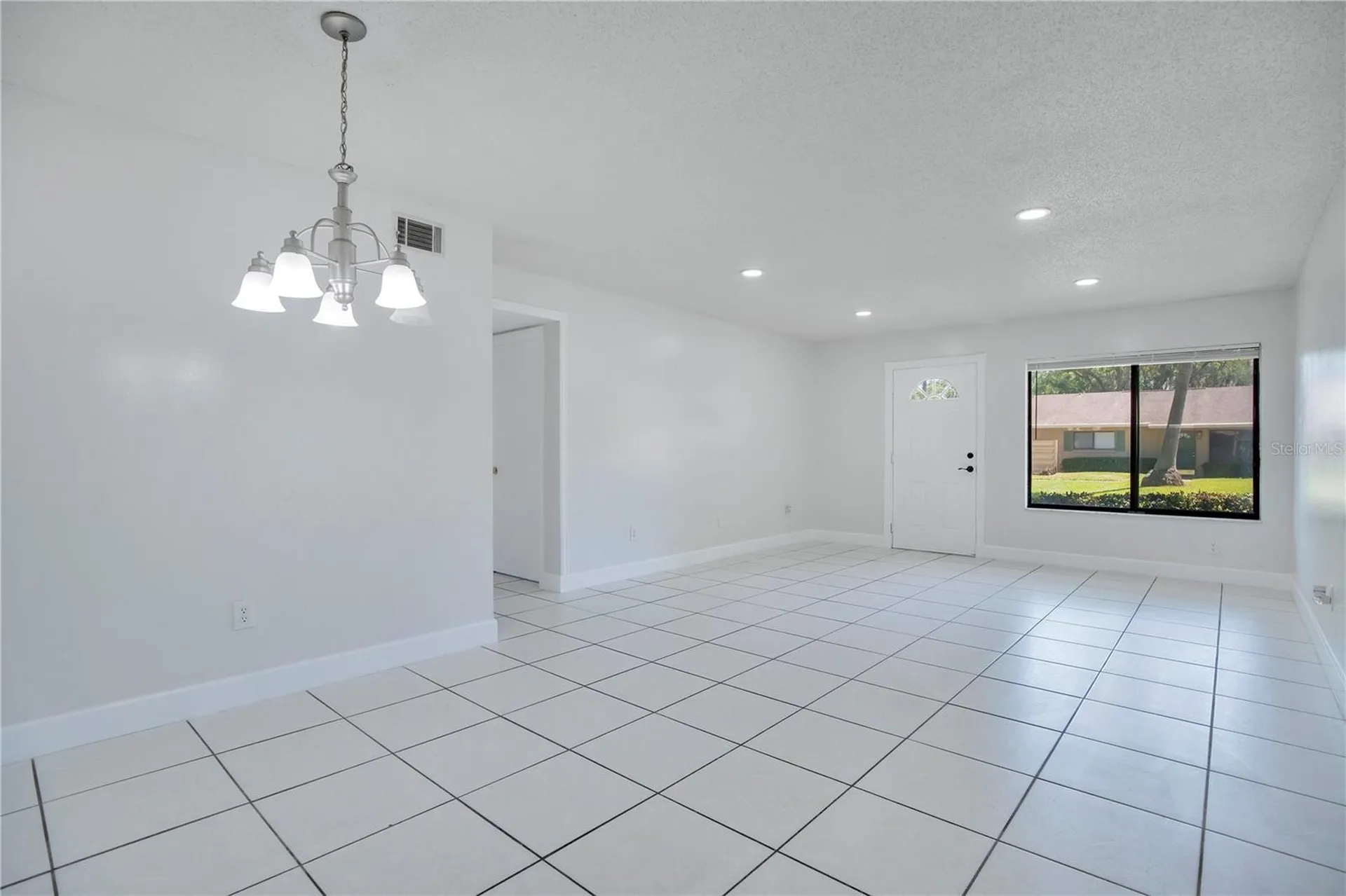 725 Northlake Boulevard Altamonte Springs FL 32701