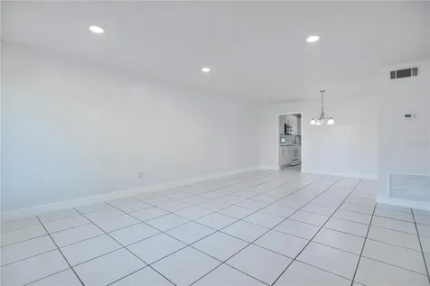 725 Northlake Boulevard Altamonte Springs FL 32701