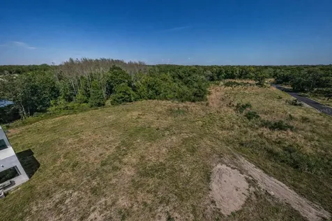 210 Skytrail Tampa FL 33625