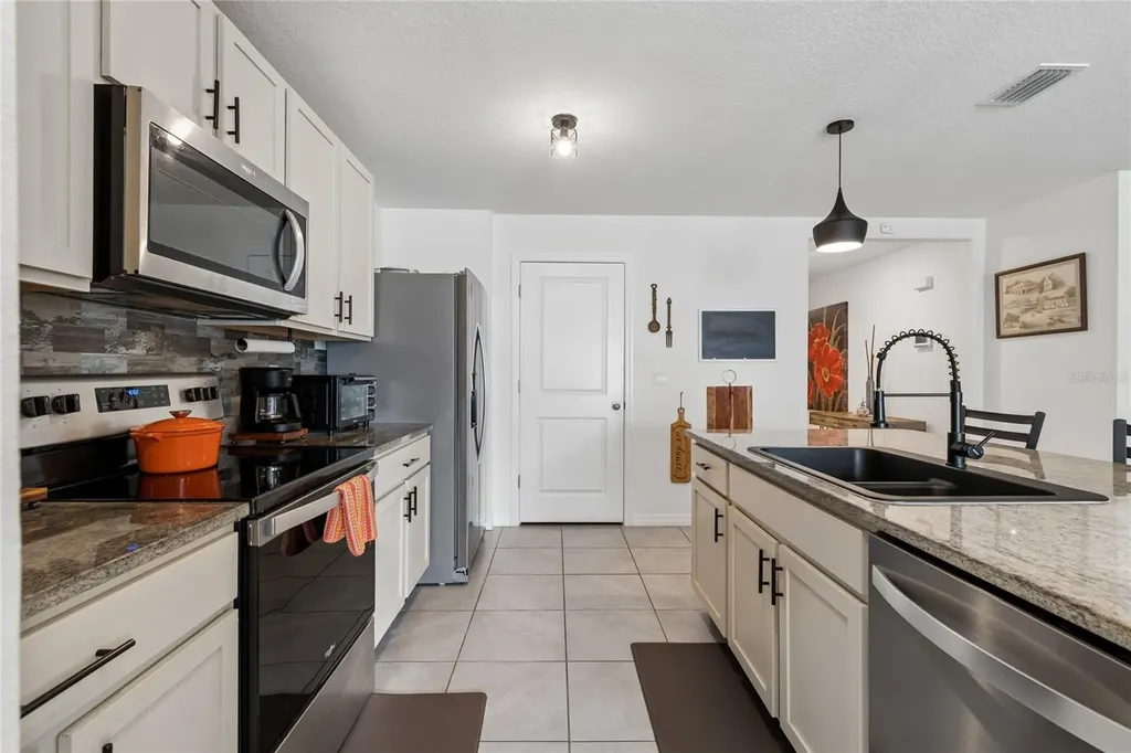 36263 Spanish Rose Drive Dade City FL 33525