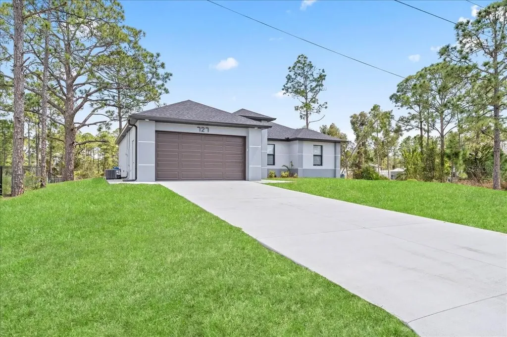 727 Drury Avenue Lehigh Acres FL 33974