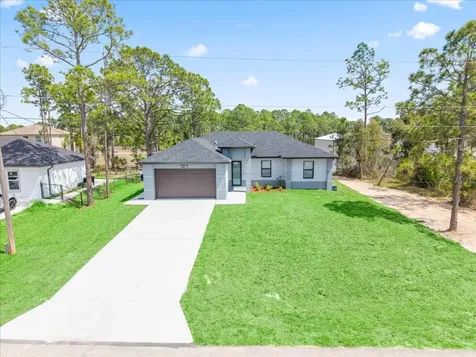 727 Drury Avenue Lehigh Acres FL 33974