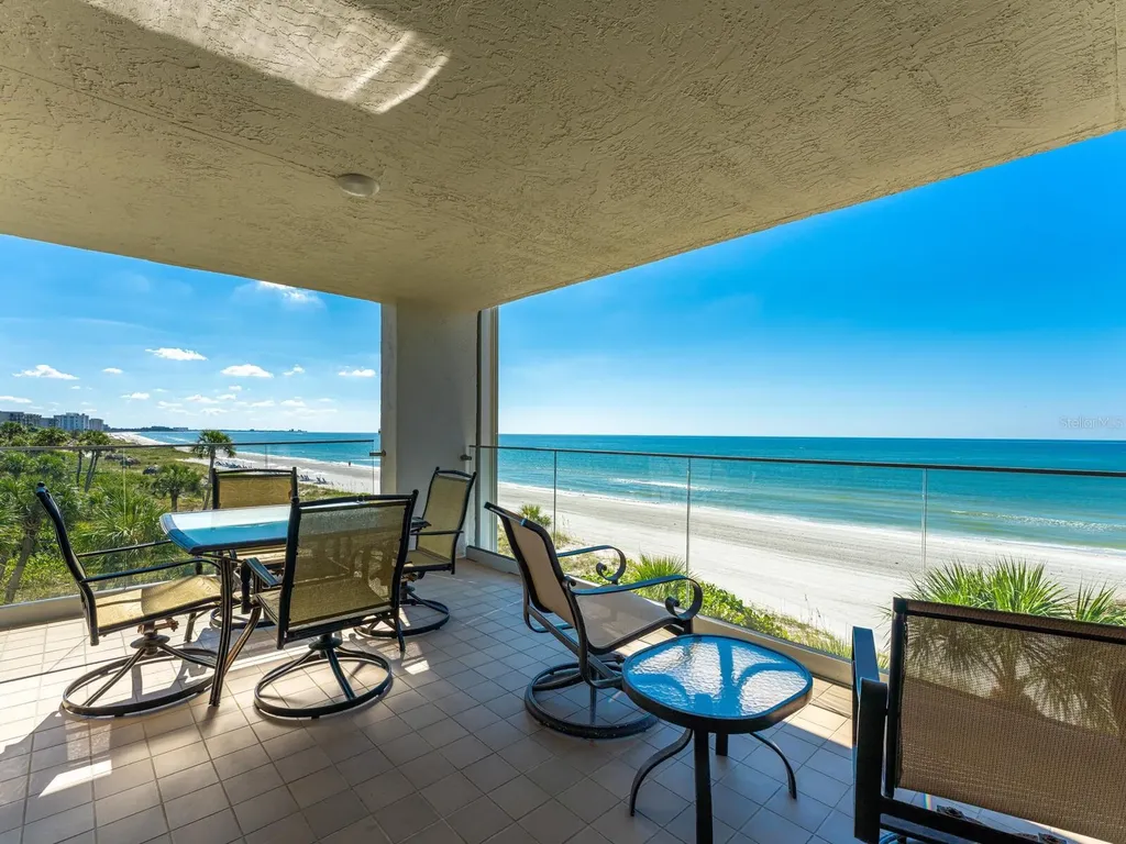 1511 Gulf Of Mexico Drive Longboat Key FL 34228