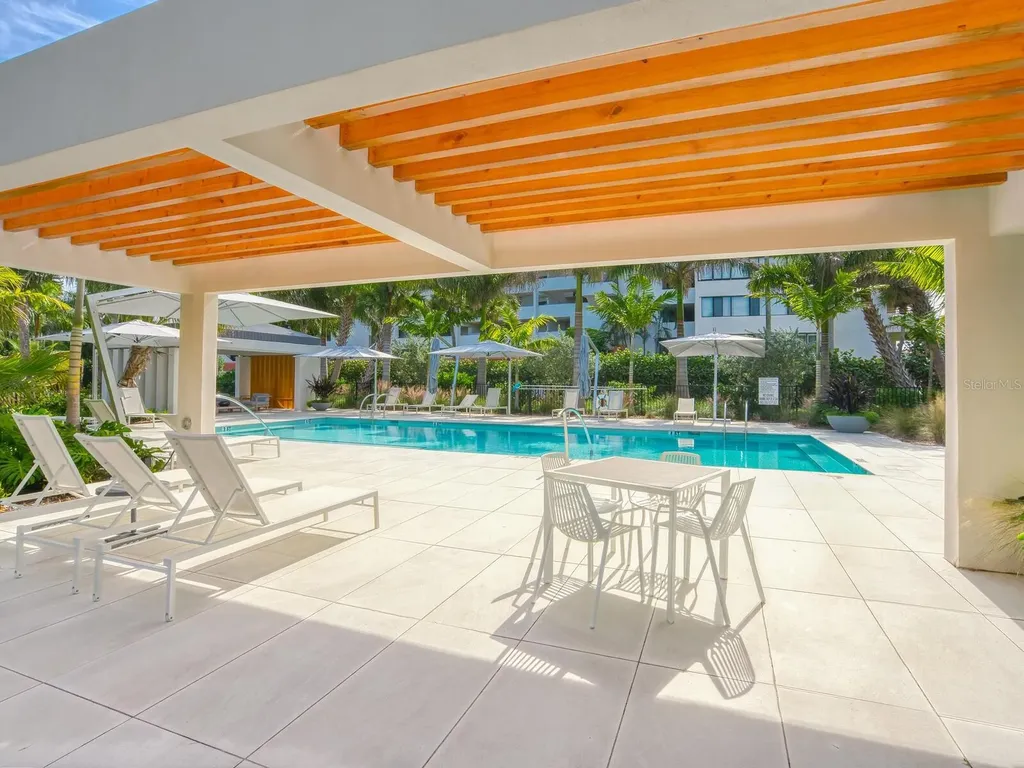 1511 Gulf Of Mexico Drive Longboat Key FL 34228