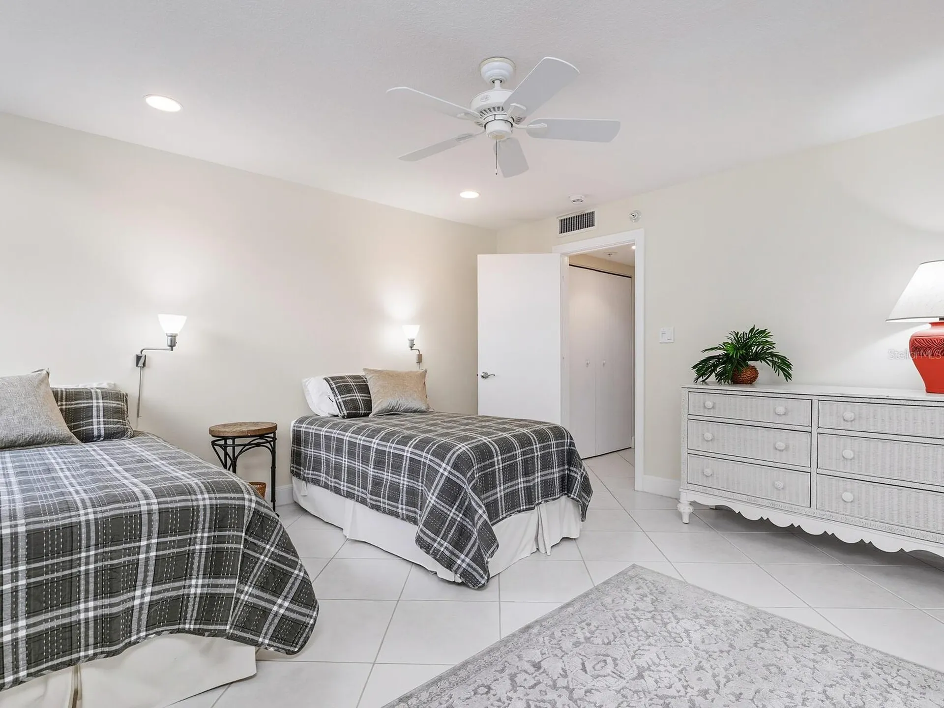 1511 Gulf Of Mexico Drive Longboat Key FL 34228
