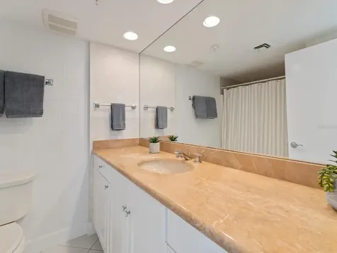 1511 Gulf Of Mexico Drive Longboat Key FL 34228