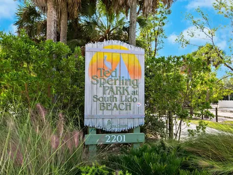 1511 Gulf Of Mexico Drive Longboat Key FL 34228