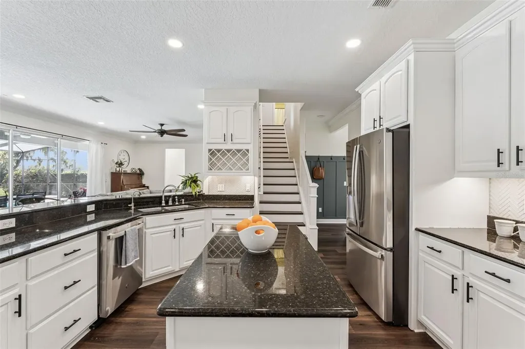 10033 Wittenberg Way Orlando FL 32832