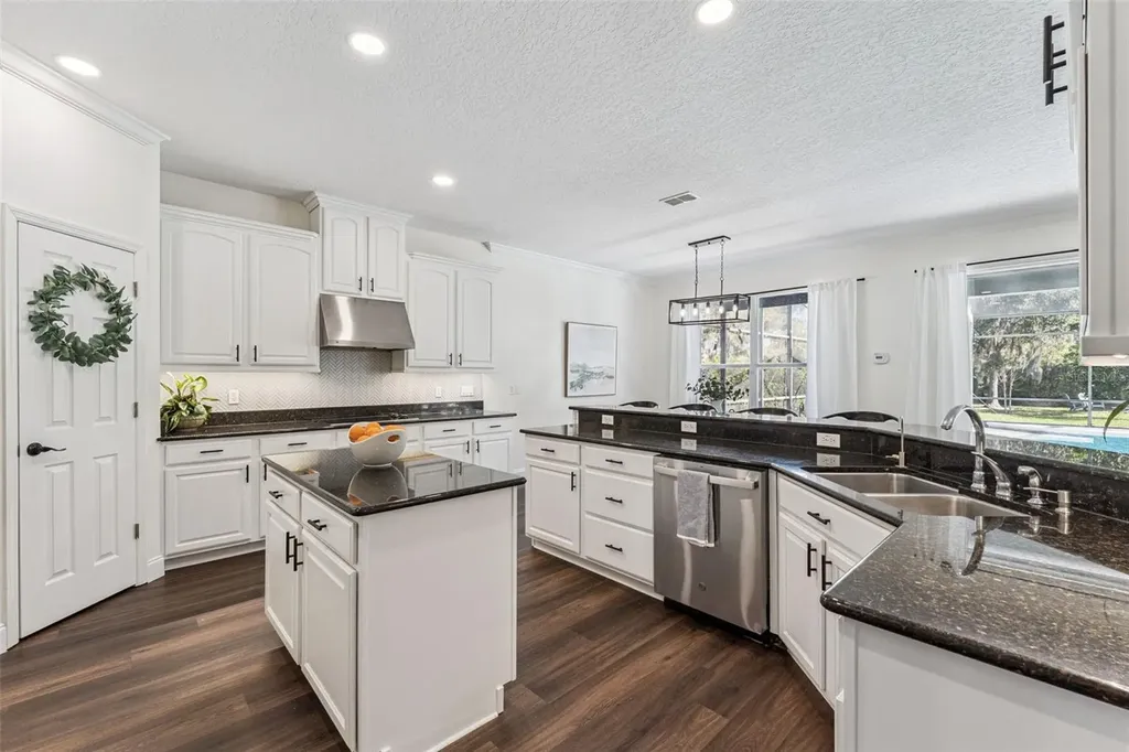 10033 Wittenberg Way Orlando FL 32832