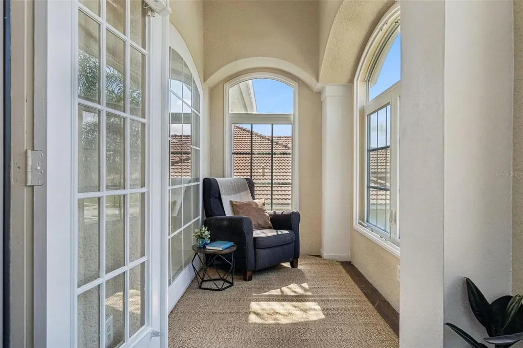 10033 Wittenberg Way Orlando FL 32832