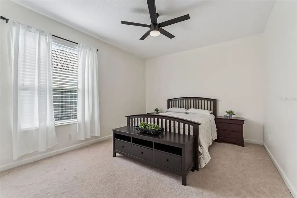 10033 Wittenberg Way Orlando FL 32832