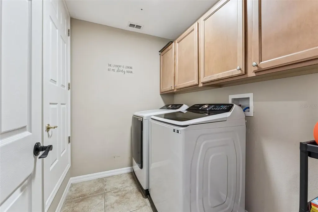 10033 Wittenberg Way Orlando FL 32832