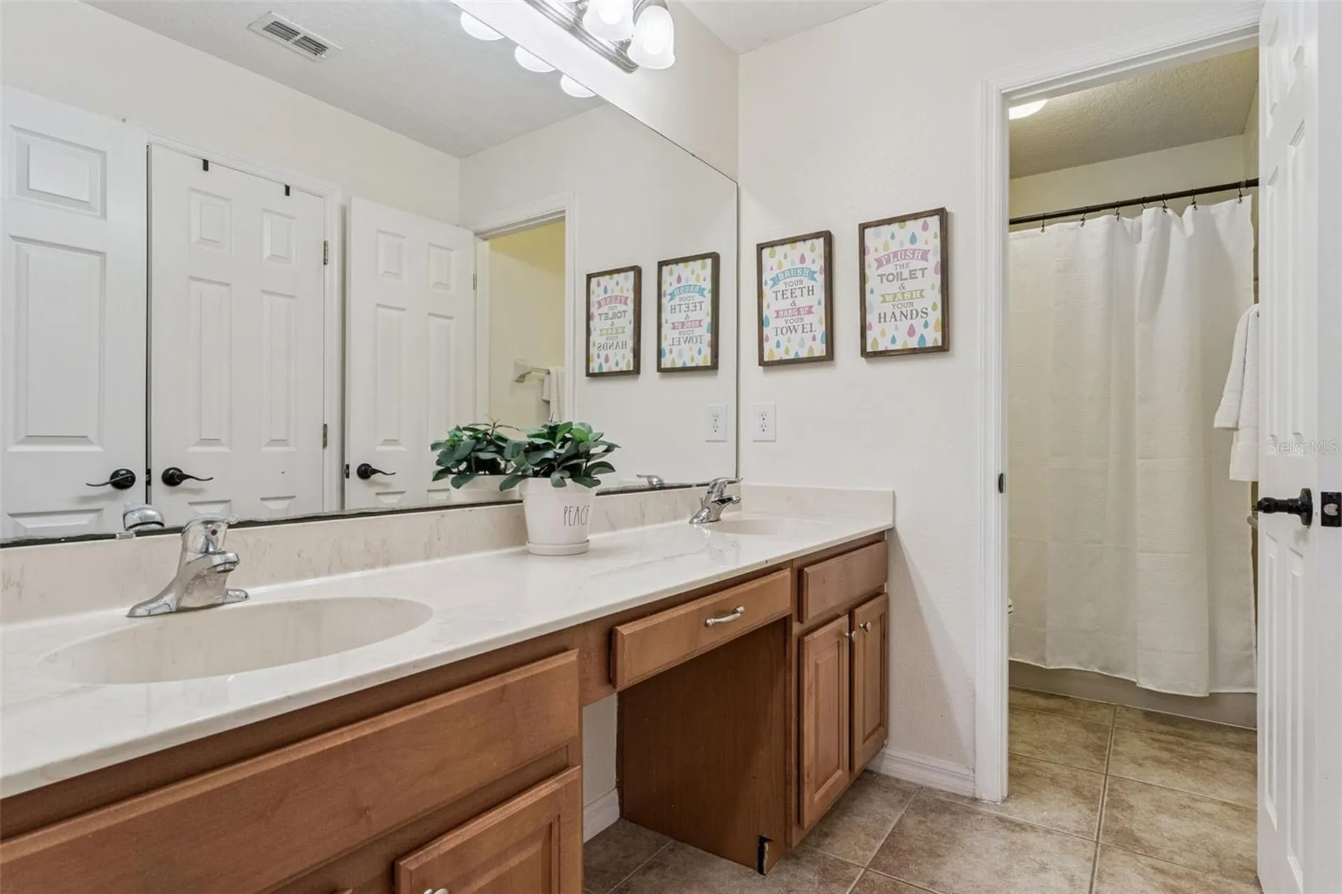 10033 Wittenberg Way Orlando FL 32832