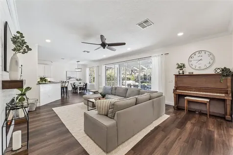10033 Wittenberg Way Orlando FL 32832