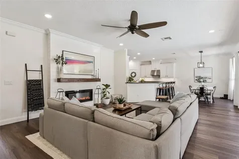10033 Wittenberg Way Orlando FL 32832