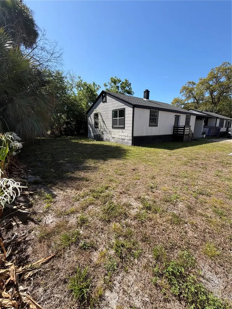 325 S Franklin Street Daytona Beach FL 32114