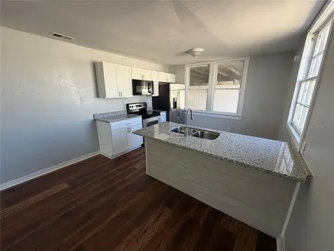 325 S Franklin Street Daytona Beach FL 32114
