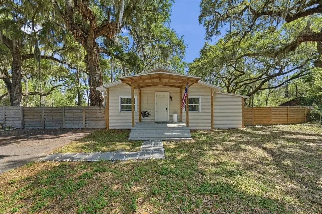 36104 Emeralda Avenue Leesburg FL 34788