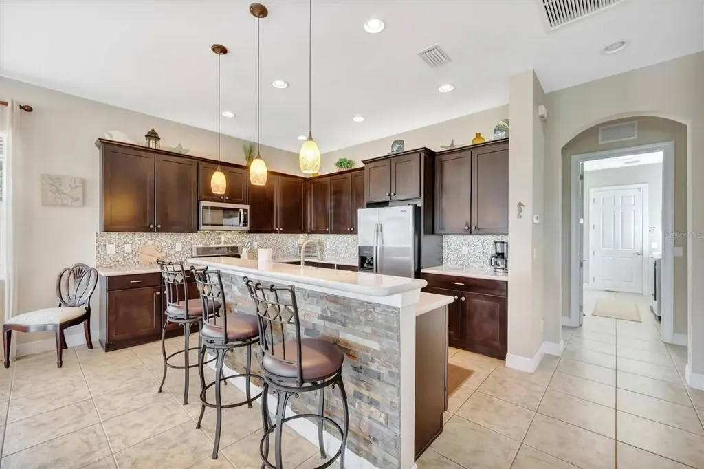 1022 Kestrel Court Bradenton FL 34208
