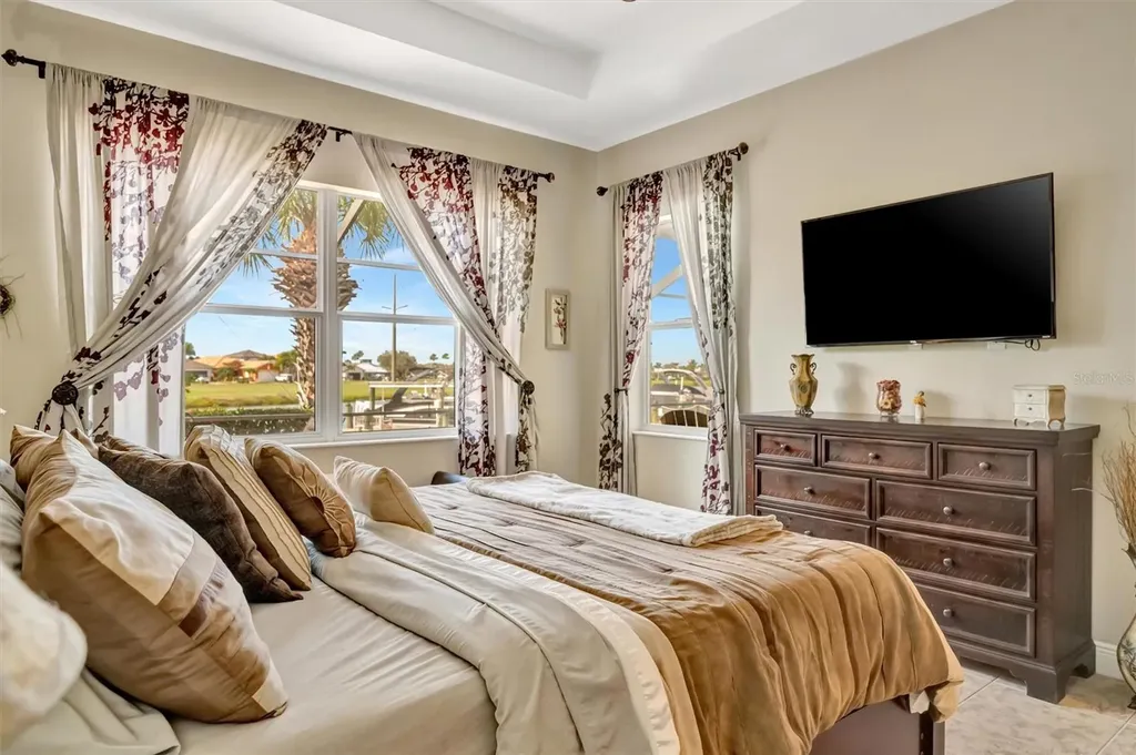 1022 Kestrel Court Bradenton FL 34208