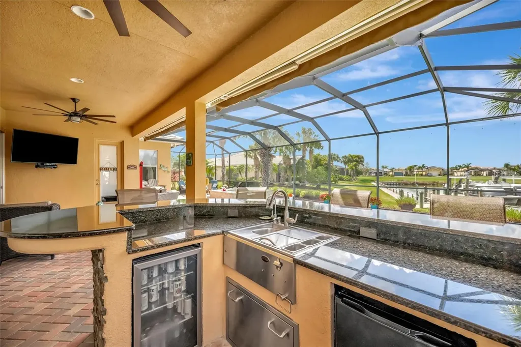 1022 Kestrel Court Bradenton FL 34208