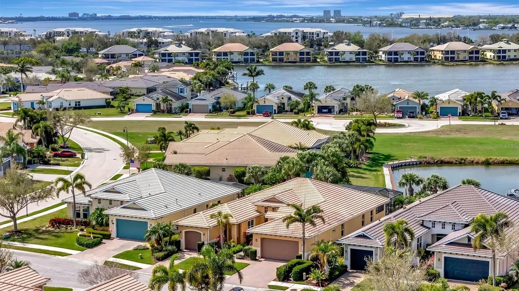 1022 Kestrel Court Bradenton FL 34208