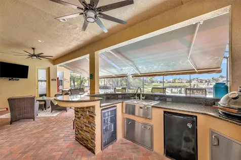 1022 Kestrel Court Bradenton FL 34208