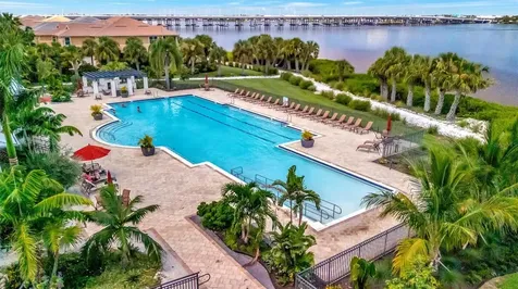 1022 Kestrel Court Bradenton FL 34208