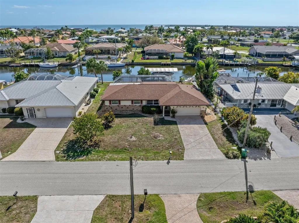 109 Peckham Street SE Port Charlotte FL 33952