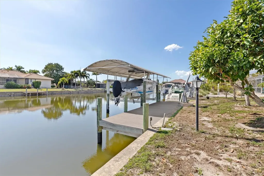 109 Peckham Street SE Port Charlotte FL 33952