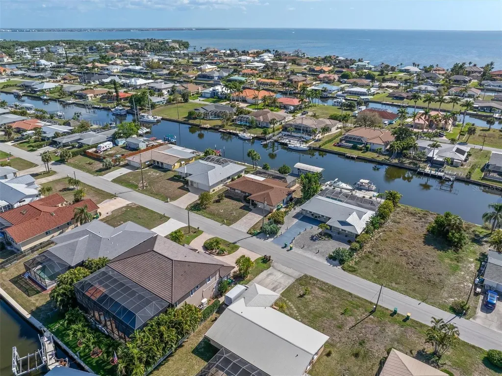 109 Peckham Street SE Port Charlotte FL 33952