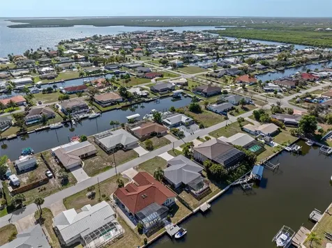 109 Peckham Street SE Port Charlotte FL 33952