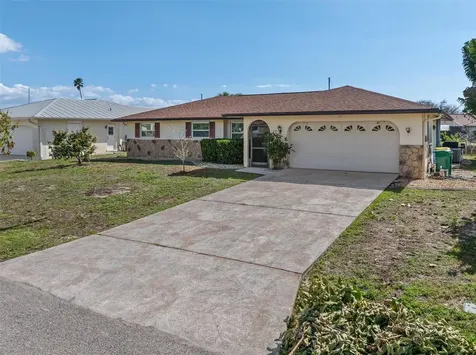 109 Peckham Street SE Port Charlotte FL 33952