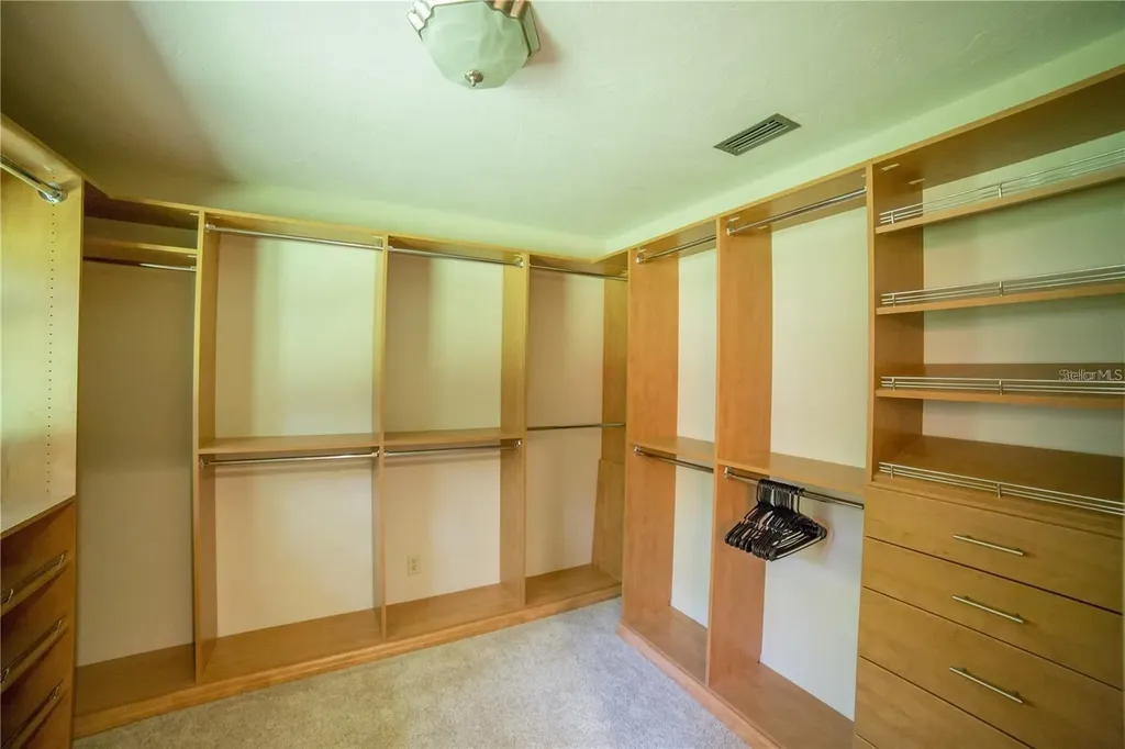 1009 NW 39th Drive Gainesville FL 32605