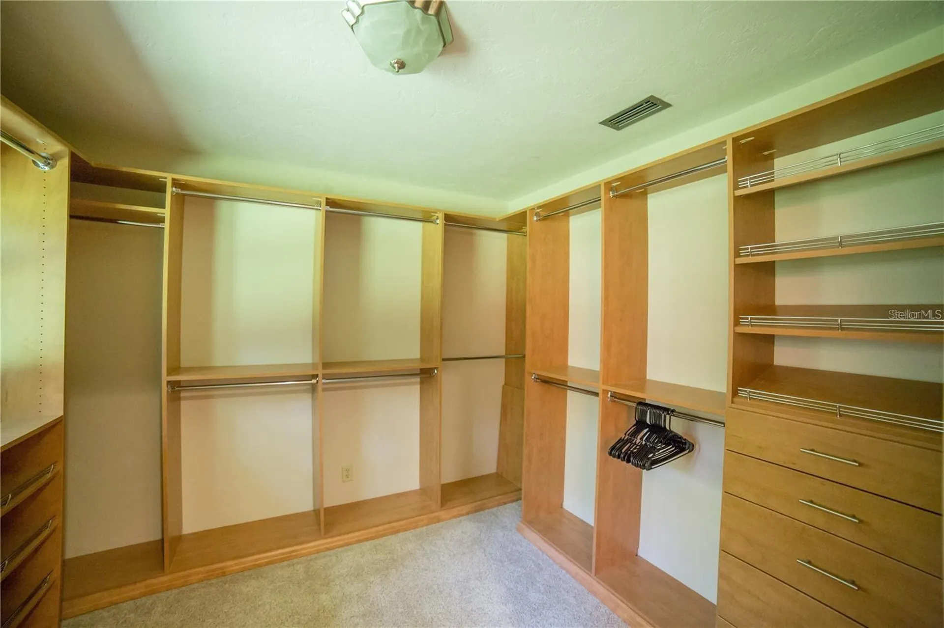 1009 NW 39th Drive Gainesville FL 32605